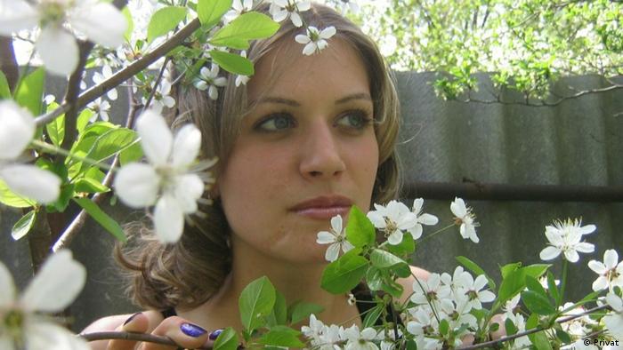 Зная защо го правя - за пари. Не съм отишла