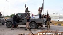 Провал мирної ініціативи: урядові сили у Лівії продовжують наступ