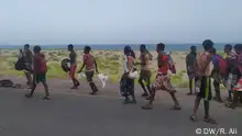 African migrants to Yemen
Photo's title: African migrants who arrived on the Yemeni coast, near Bab al-Mandab, travel on foot to Aden
Place & Date: Lahj, Yemen, May 25, 2020
Copyright / Photographer: Riyadh ali, exclusive for DW