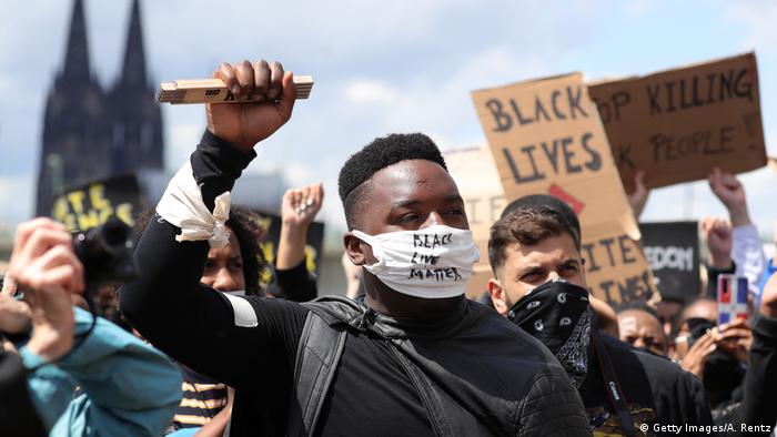 Opinion: Black Lives Matter protests are not enough for long-term results | Opinion | DW | 28.06.2020