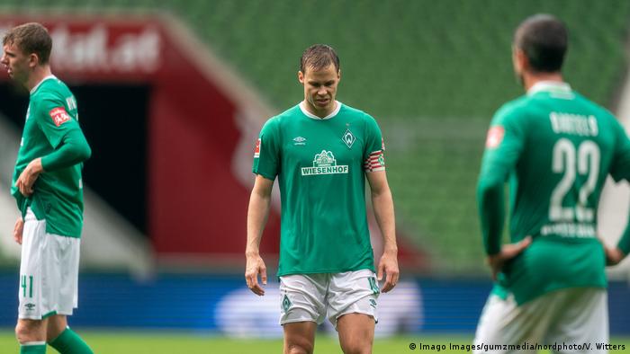 Bundesliga Perfect Storm Leaves Werder Bremen Staring Into The Abyss Sports German Football And Major International Sports News Dw 07 06 2020
