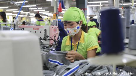 <div>Vietnam's COVID woes trigger supply chain issues for EU firms</div>