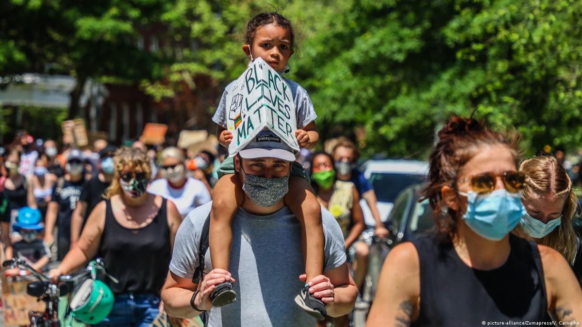 Nueva York mantiene protestas por muerte de Floyd – DW – 10/06/2020
