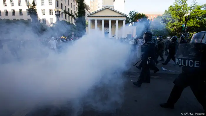 police clashes in Washington