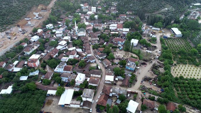 Bursa′daki sel felaketinde ölü sayısı 5′e yükseldi | Türkiye | DW |  22.06.2020