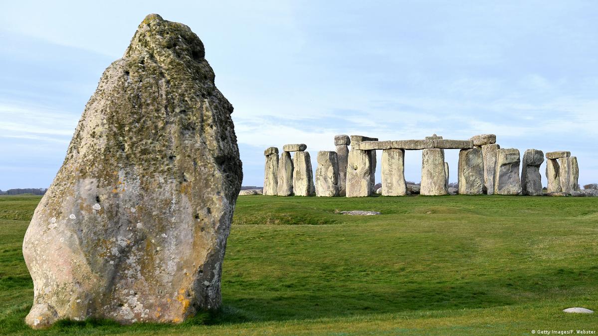 Inglaterra parece haber resuelto un misterio de Stonehenge – DW – 30/07/2020, image size:1199x674