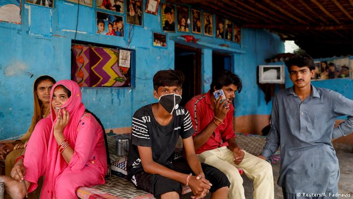 Pengungsi Hindu asal Pakistan di kawasan Majnu ka Tilla, New Delhi, India.
