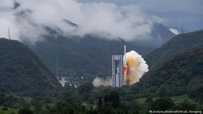 China Raketenstart letzter BeiDou Satellit