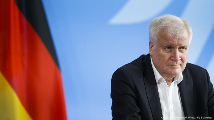 Kommentar Horst Seehofer Und Die Gefahr Fur Die Pressefreiheit In Deutschland Kommentare Dw 26 06 2020