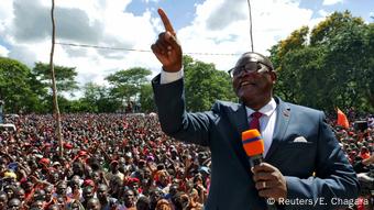 Präsident von Malawi, Lazarus Saqueira