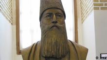 Die Statue von Ghaemmagham Farahani in Teheran