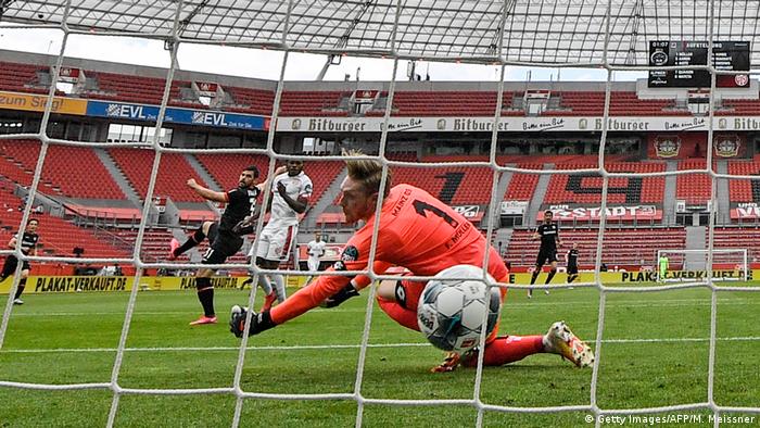 Deutschland Bundesliga Bayer Leverkusen v Mainz 05 | Tor Volland (Getty Images/AFP/M. Meissner)