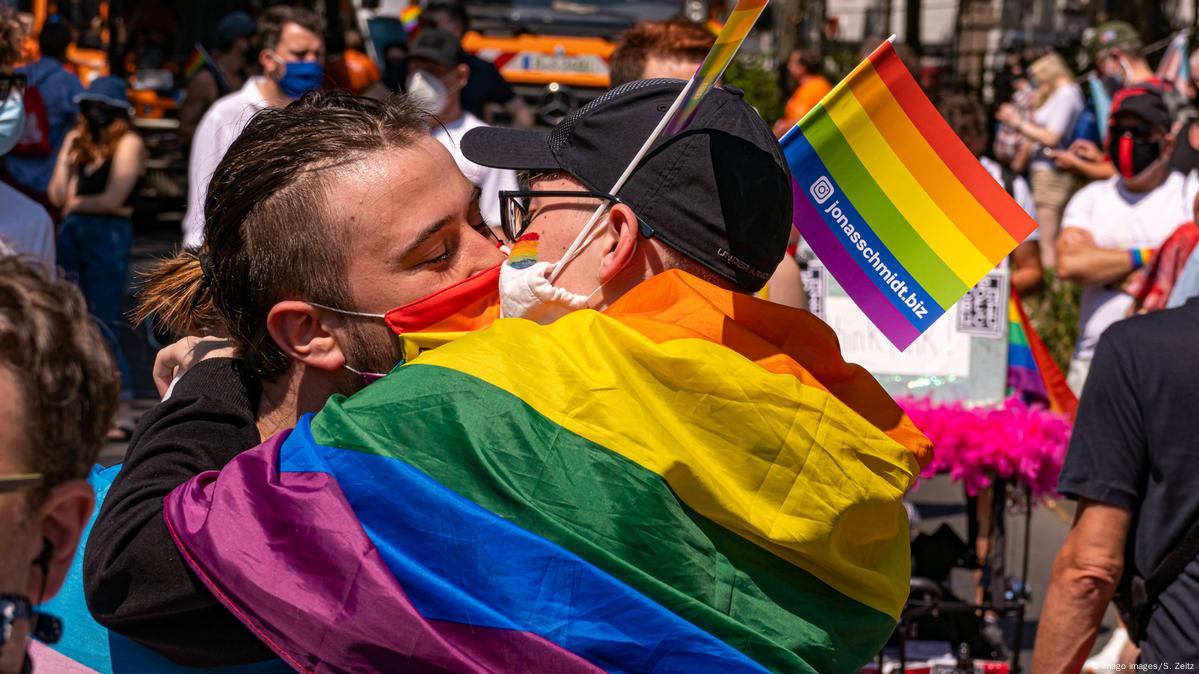 El D A Del Orgullo Lgbti Se Celebra En Todo El Mundo Dw