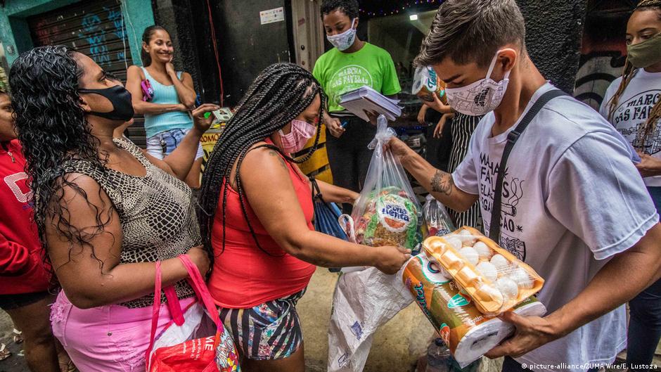 Pandemia deve elevar tanto fome quanto obesidade no Brasil" – DW – 20/10/2020