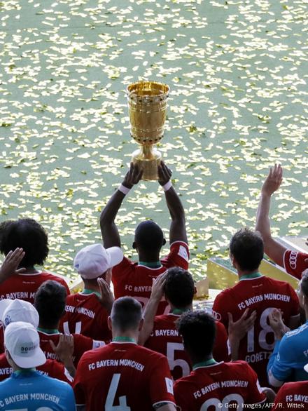 FC BAYERN MUNICH 2021/22 SEASON HOME JERSEY, CELEBRATING THE CLUB'S 30TH  BUNDESLIGA TITLE