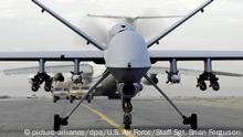 ARCHIV - HANDOUT - Eine bewaffnete Drohne vom Typ MQ-9A Reaper der U.S. Air Force während «Operation Enduring Freedom» im Irak. Foto: Staff Sgt. Brian Ferguson/U.S. Air Force (Achtung Redaktionen: Nur zur redaktionellen Verwendung bei vollständiger Nennung der Quelle Foto: Staff Sgt. Brian Ferguson/U.S. Air Force ; zu: Bericht: Weltweit mehr als 400 US-Drohnen abgestürzt vom 21.06.2014) +++(c) dpa - Bildfunk+++ |