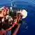 Europa Symbolbild Flüchtlingsboot auf dem Mittelmeer