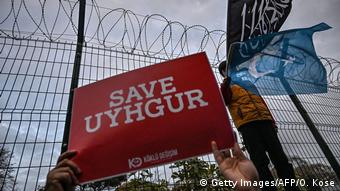 Από διαδήλωση στην Κων/πολη για την προστασία των δικαιωμάτων των Ουιγούρων