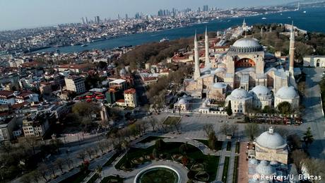 Превръщането на Света София в джамия президентът Ердоган аргументира с