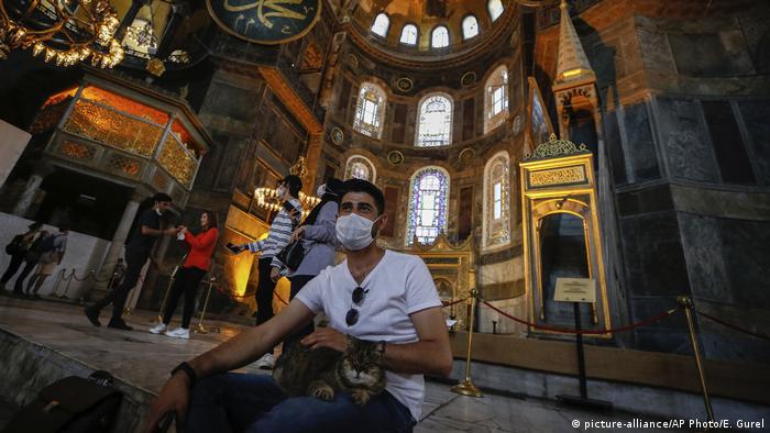Erdogan decreta convertir antigua basílica de la Santa Sofia en mezquita |  El Mundo | DW 