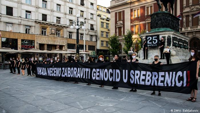 Serbien Belgrad | Jahrestag Genozid in Srebrenica