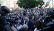 Rumen Radev protestolar sırasında destekçileriyle konuşuyor, 9 Temmuz Rumen Radev protestolar sırasında destekçileriyle konuşuyor, 9 Temmuz