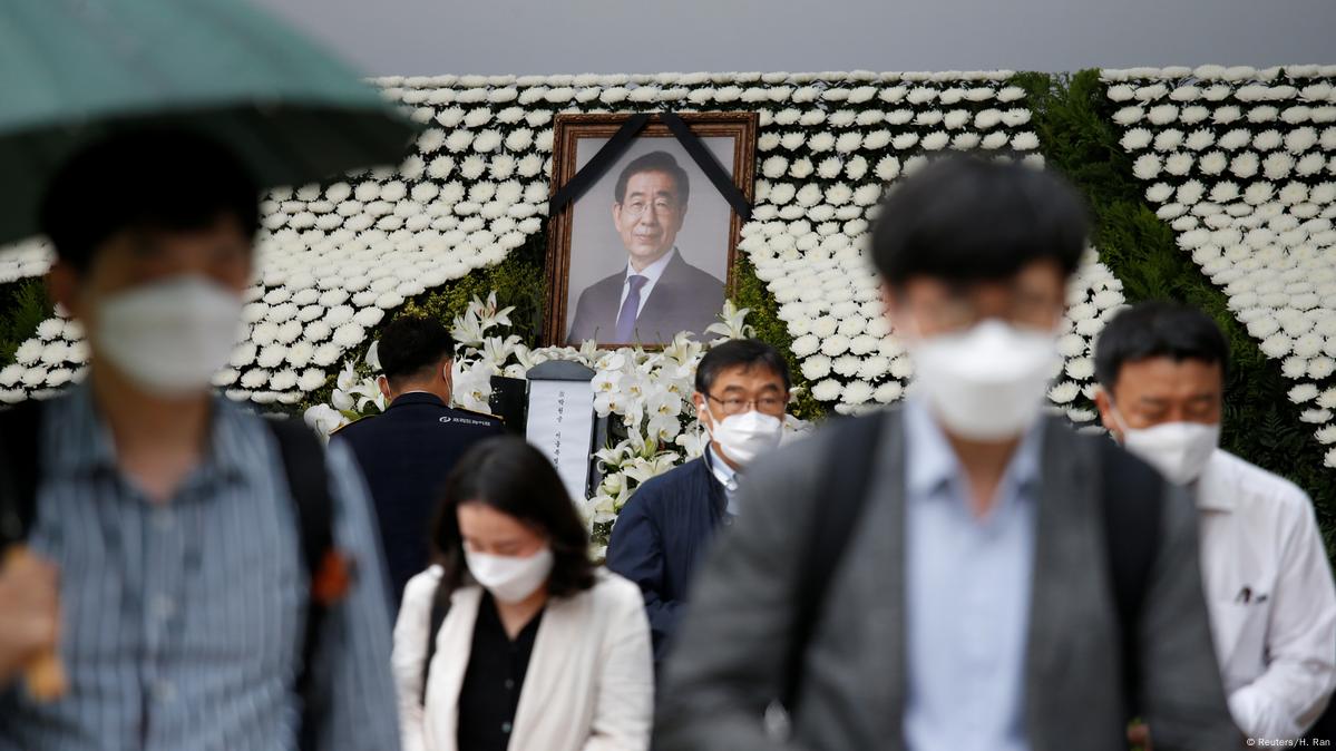 Seoul Mayors Funeral Held Despite Misconduct Claims Dw 07 13 2020