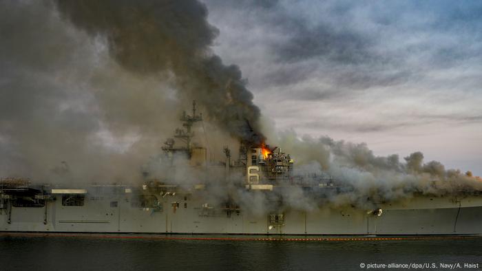 Fire On US Navy Ship Rages For Second Day After Explosion | DW Learn German