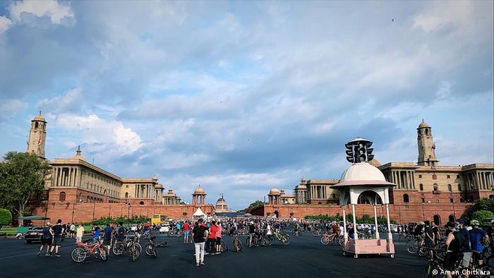 One of the most popular spots for cyclists in New Delhi is the boulevard in front of India's presidential palace, the Rashtrapati Bhavan