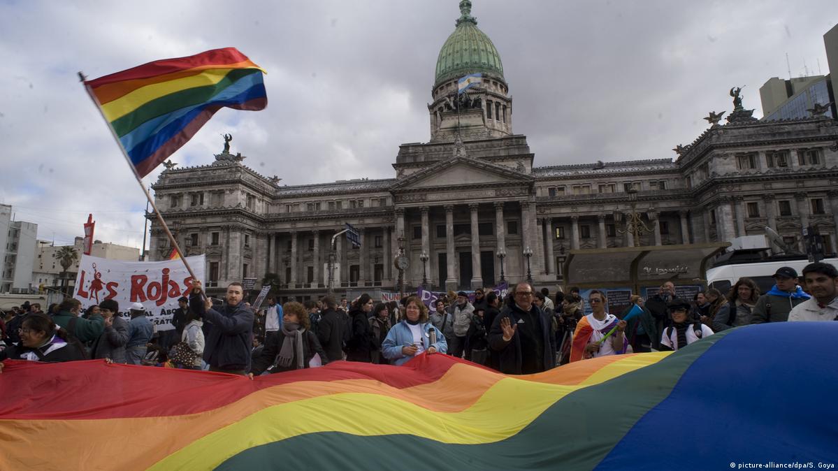El matrimonio igualitario en Argentina cumple 10 años - DW - 15/07/2020