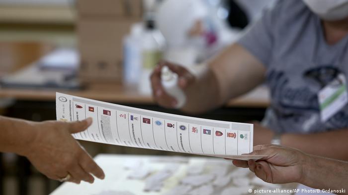 Бројот на жени на кандидатските листи за локалните избори, ни оддалеку не ја отсликува македонската демографска состојба