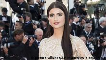 12.05.2018
Ola Al-Fares poses for photographers upon arrival at the premiere of the film 'Girls of The Sun' at the 71st international film festival, Cannes, southern France, Saturday, May 12, 2018. (Photo by Arthur Mola/Invision/AP) |