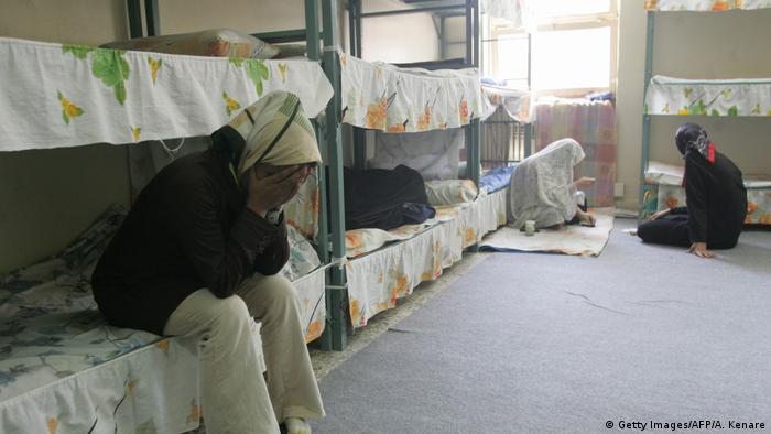 Снимка: Иран: в една килия с коронавируса