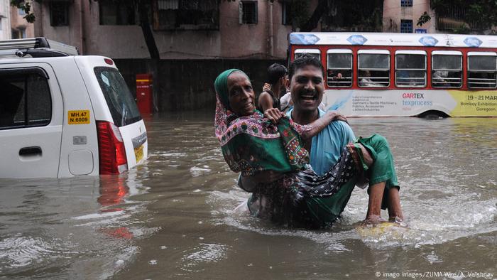 Monsoon Floods In India Nepal Displace 4 Million News Dw 19 07 2020