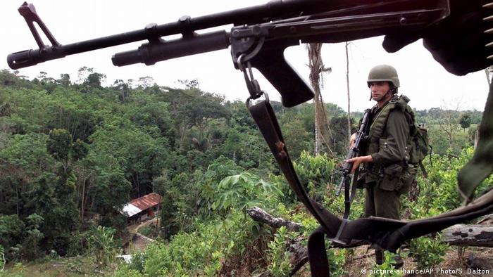 Presencia del Ejército colombiano en La Gabarra, Catatumbo. 