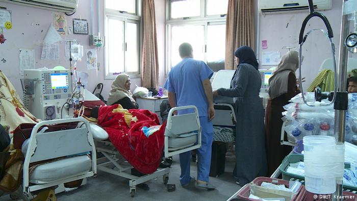 Gaza′s cancer patients trapped by coronavirus and politics | Middle East|  News and analysis of events in the Arab world | DW | 21.07.2020