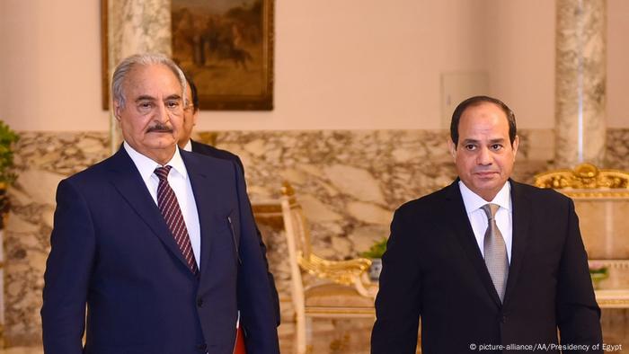 Mısır Devlet Başkanı Abdülfettah Sisi ve Hafter 14 Nisan 2019'da Kahire'de