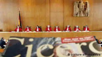 Bundesverfassungsgericht BVG in Karlsruhe bei der Urteilsverkündung in Sachen Cicero