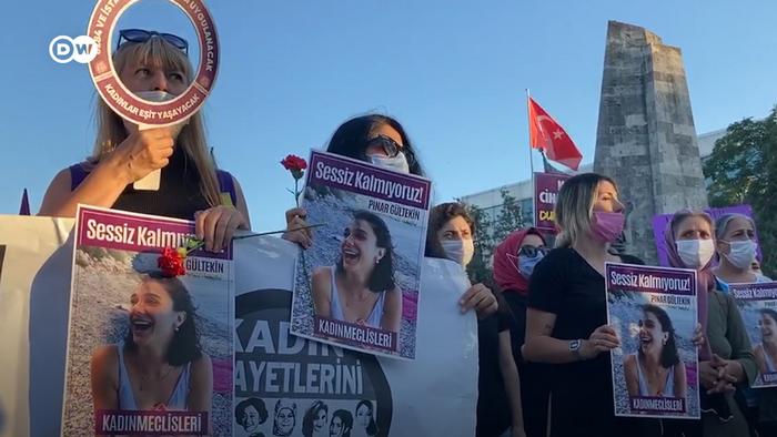 Videostill von DW Proteste wegen Frauenmord in der Türkei