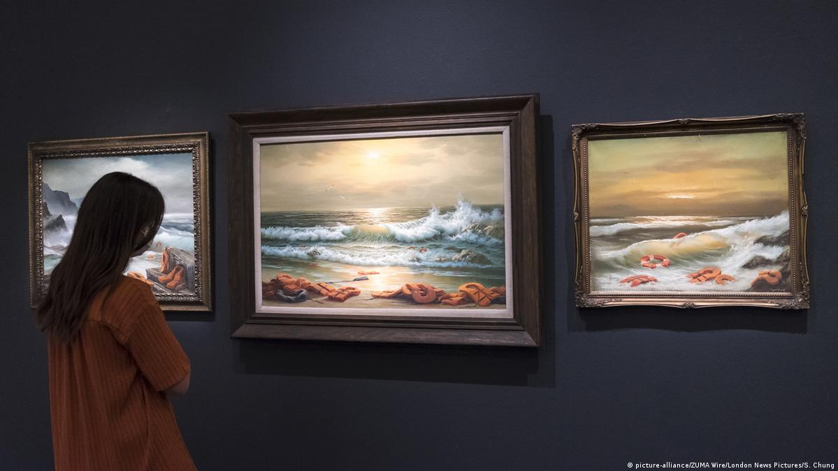Banksy's Mediterranean 'triptych' sells for $2.3 million – DW – 07