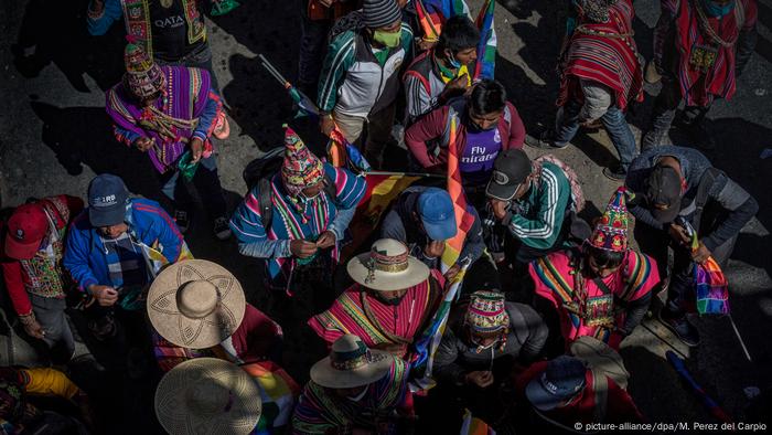 En julio, los indígenas de El Alto, departamento de La Paz, protestaron contra el retraso de las elecciones, aplazadas varias veces desde mayo.
