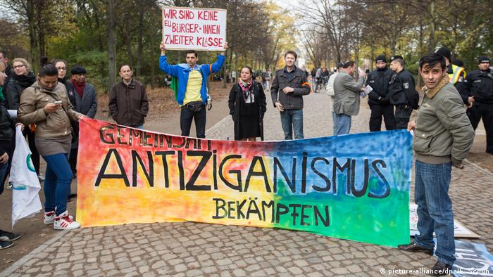 Deutschland Protest gegen Verfolgung von Sinti und Roma