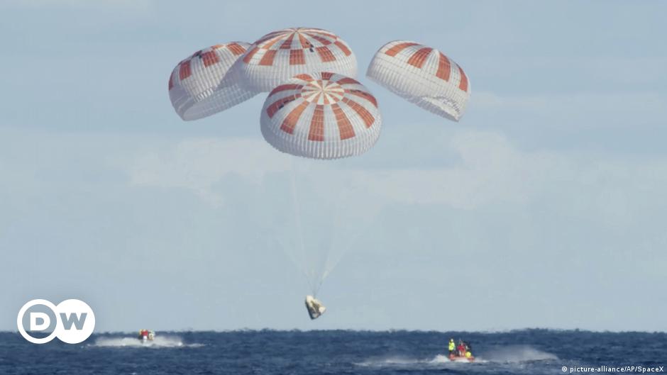 US astronauts to return to Earth in rare splashdown on SpaceX capsule