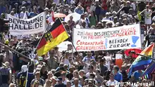 برلين.. الشرطة تفرق آلاف المتظاهرين المناوئين لقيود كورونا 
