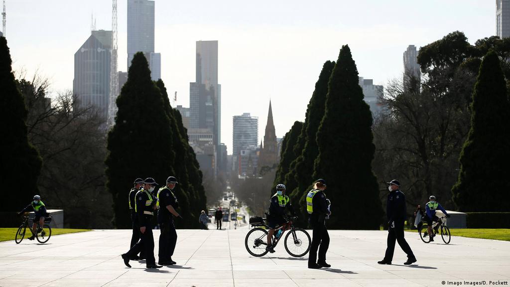 Australia Melbourne Enters Tough New Lockdown And Curfew News Dw 02 08 2020