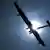 Der Prototyp von "Solar Impulse" beim Testflug im Sonnenlicht (Foto: AP)