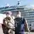 Bescheidener Wiederbeginn in Corona-Zeiten: Das TUI-Kreuzfahrtschiff "Mein Schiff 2" brach Anfang August zu einem Drei-Tage-Trip über die Nordsee auf  (Foto: picture-alliance/dpa/D. Bockwoldt)