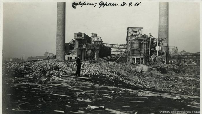 1921: Explosão na fábrica da Basf