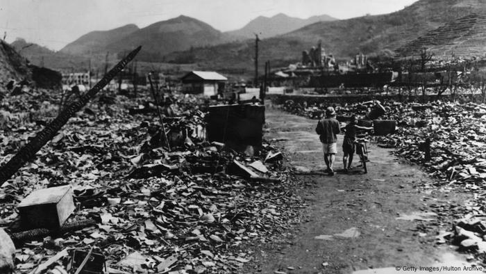 Japan Nagasaki Commemorates 76th Anniversary Of Atomic Bomb Attack News Dw 09 08 21