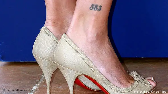 Tattoo am Fußgelenk (c) dpa - Bildfunk+++ pixel